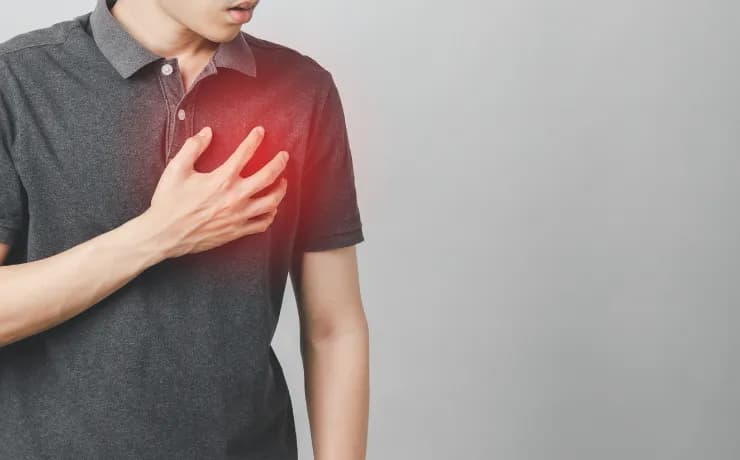 Heartburn vs Heart Attack – How to Tell and What's Your Pharmacy Role
