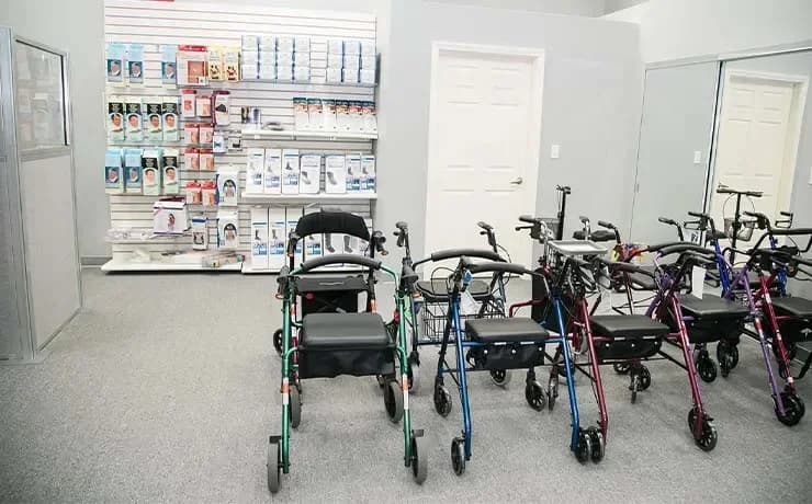 How Pharmacies Support Physician Offices with Medical Supply Needs