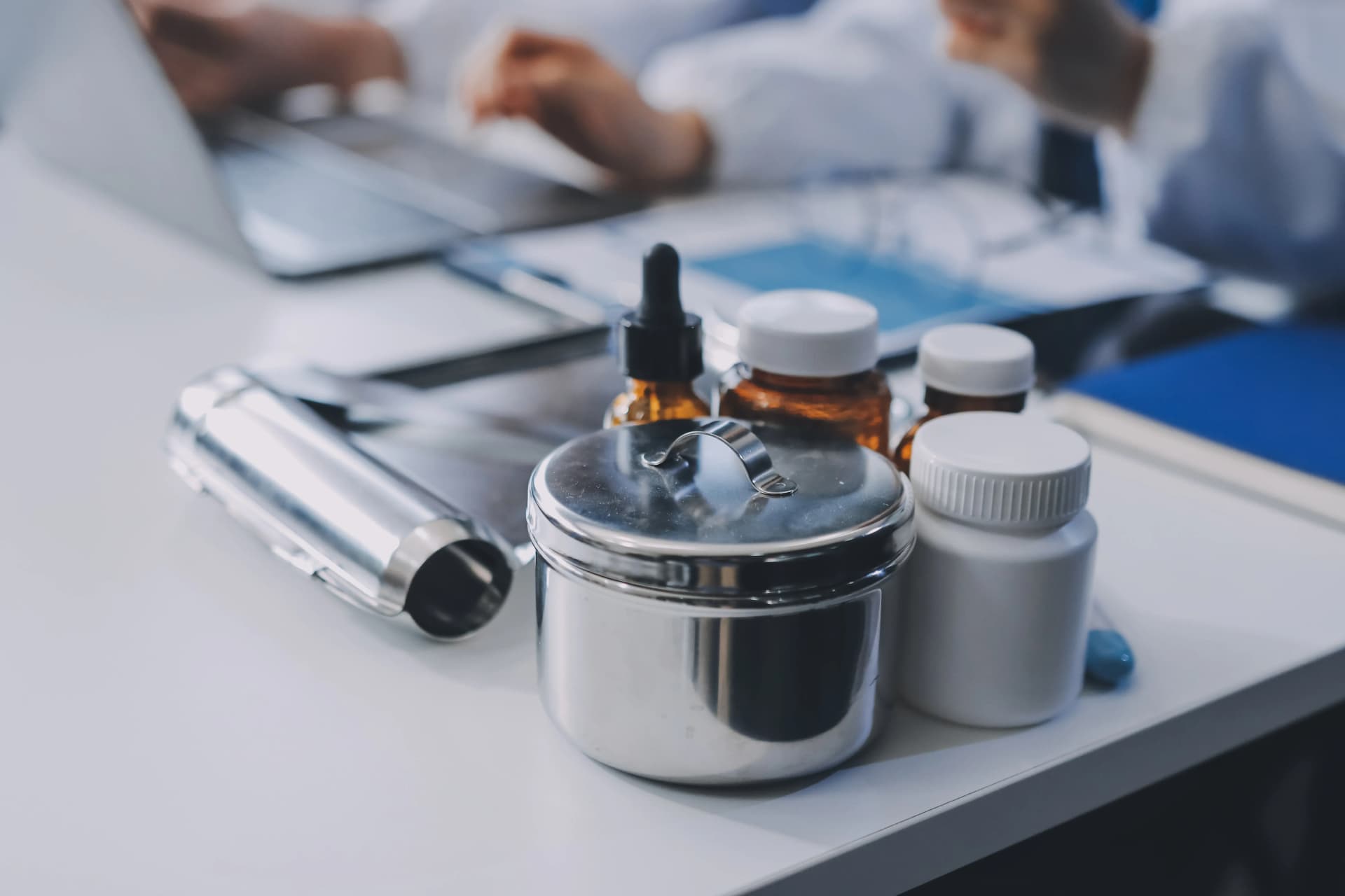 Find Quality Medical Supplies at Farmington Drugs in Livonia