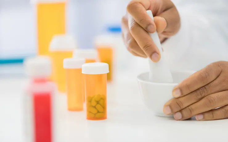 The Role of Compounding Pharmacies in Blending Custom Medications