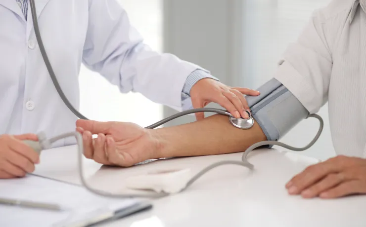 Using a Pharmacy-Based Health Screening to Stay Ahead of Illness